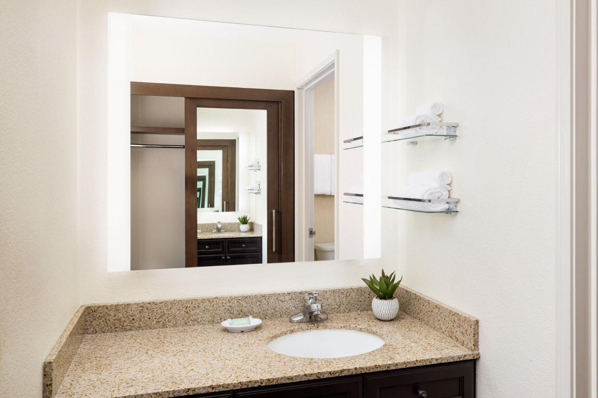 Residence Inn By Marriott Las Vegas Stadium Area Εξωτερικό φωτογραφία